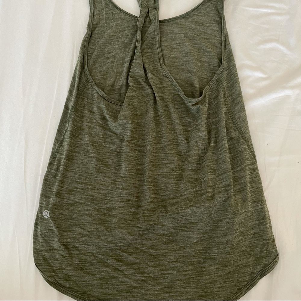 No Size Dot Lululemon Heather Green Racerback Tank